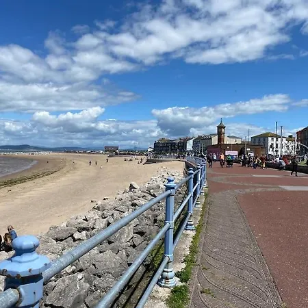 Quiet Ground Floor Apartment With Parking Morecambe Exterior photo